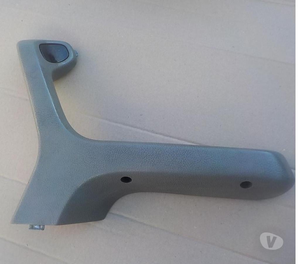 Pièces et services auto Pyrénées-Orientales Perpignan - Photos Vivastreet poignee de porte avant droite grise bmw e30