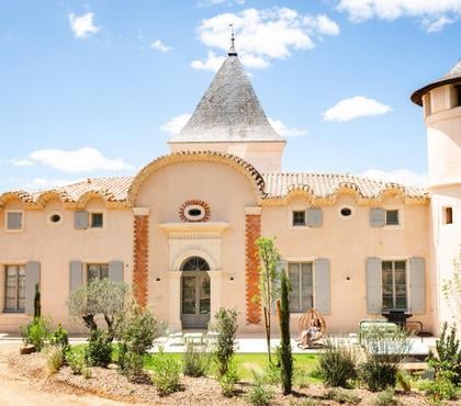 Location vacances Pezenas Hérault - Photos Vivastreet Le Pavillon, Maison 5* avec spa privatif à Pézenas