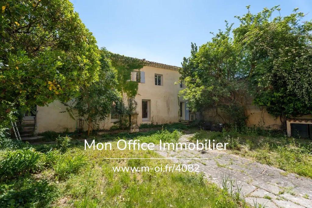 Vente Maison Bouches-du-Rhône Aix en Provence - Photos Vivastreet (4082-NGU.) Référence : 4082-NGU. - Maison 4 pièces 160m2 -...