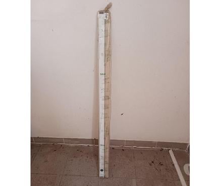Bricolage - Jardin - Outillage Nimes Nimes - Photos Vivastreet Grand néon avec support