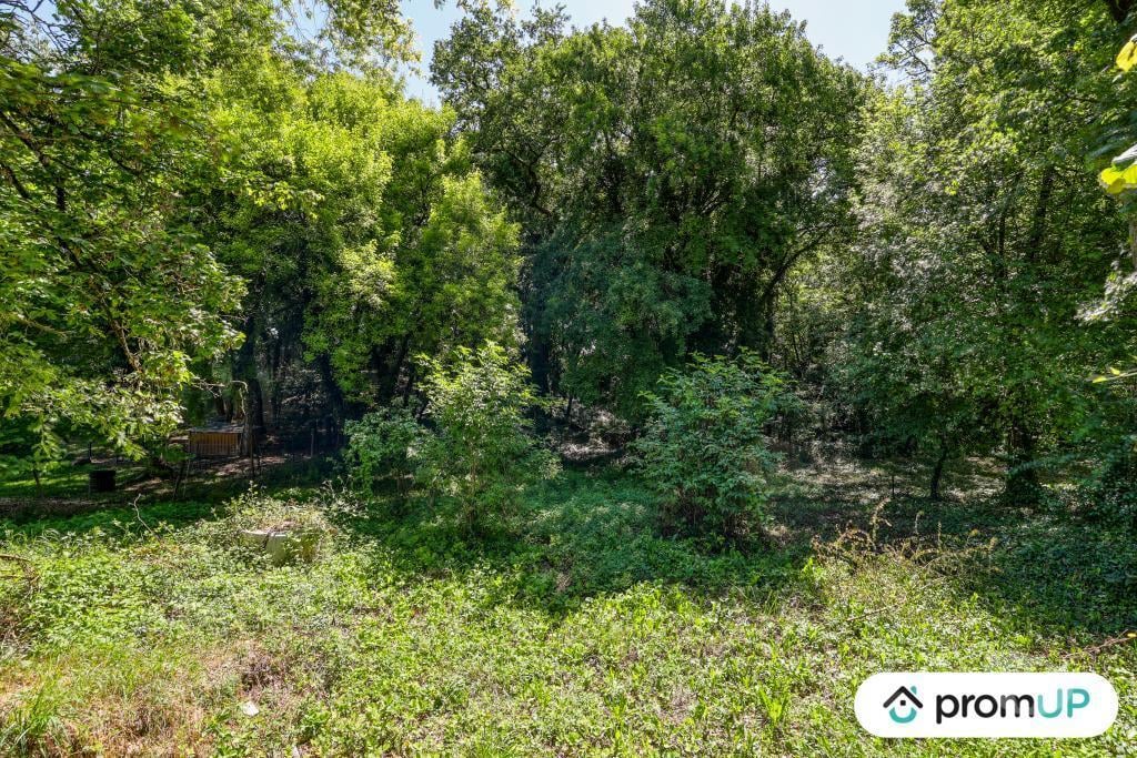 Terrain à vendre Charente Vars - 16330 - Photos Vivastreet (V6759) Terrain de 8860 m2 à VARS