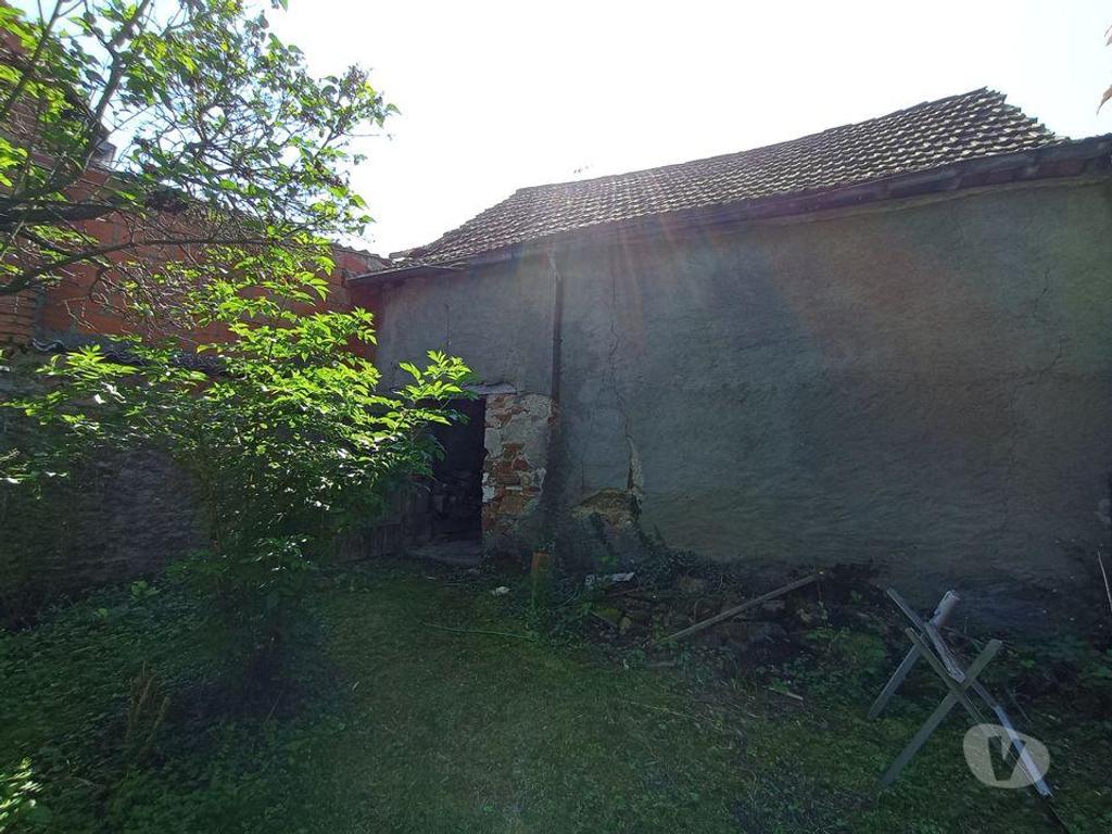 Vente Maison Allier Le Breuil - 03120 - Photos Vivastreet Grande maison de famille avec dépendances !!