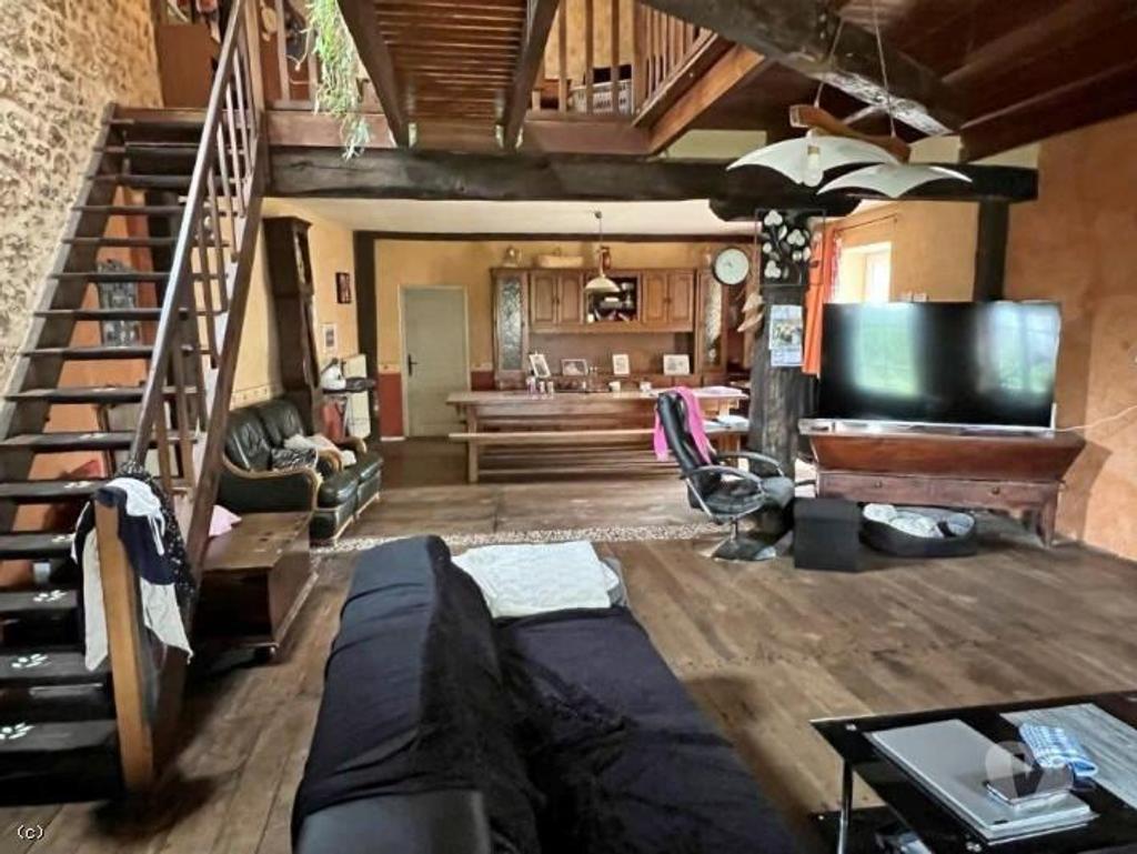 Vente Maison Charente Nanteuil en Vallee - Photos Vivastreet Belle Maison Ancienne Avec Beau Jardin