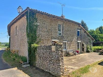 Vendre maison Nanteuil en Vallee Nanteuil en Vallee - Photos Vivastreet Belle Maison Ancienne Avec Beau Jardin