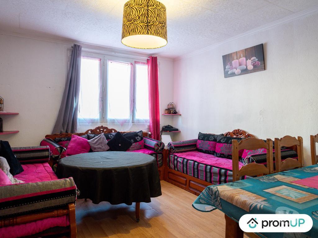 Appartements à vendre Loire St Etienne - Photos Vivastreet (VA300) Appartement T3