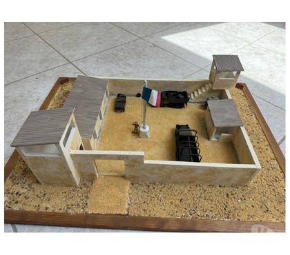Matériel de sport Nimes Nimes - Photos Vivastreet Maquette militaire artisanale