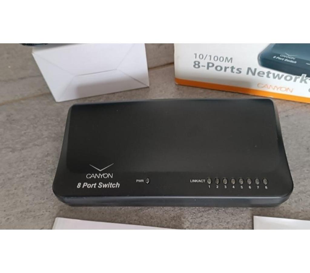 Informatique Ain Belley - 01300 - Photos Vivastreet SWITCH 8 ports CANYON