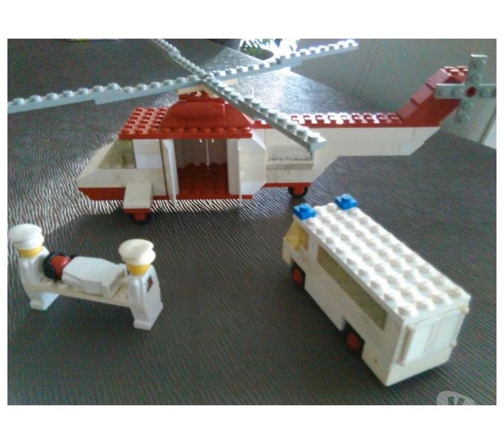 Collection Ain Belley - 01300 - Photos Vivastreet LEGO HELICOPTERE SECOURS + AMBULANCE No 386 année: 1976