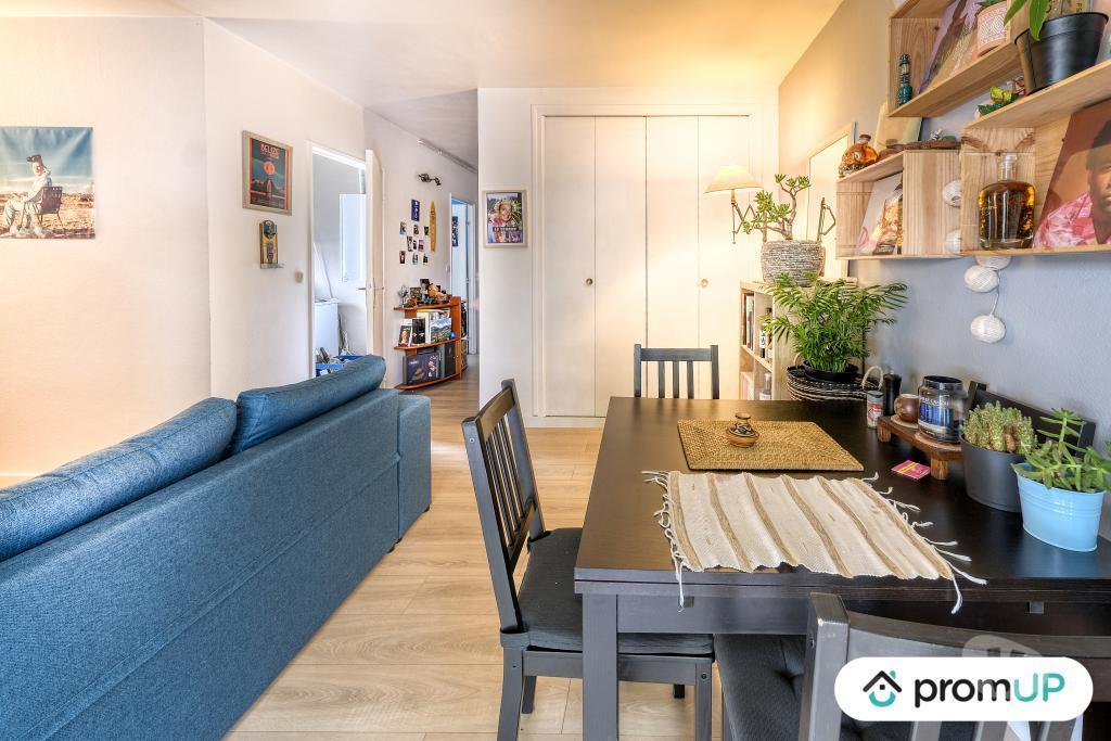 Appartements à vendre Yvelines Maurepas - 78310 - Photos Vivastreet (VA887) Studio de 34m2 situé à Maurepas