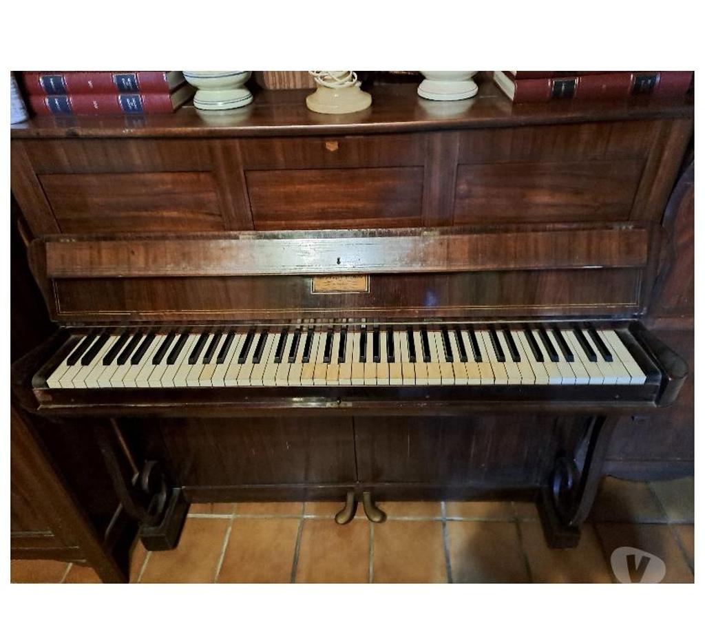Collection Seine-et-Marne Montceaux les Provins - 77151 - Photos Vivastreet piano ancien paris
