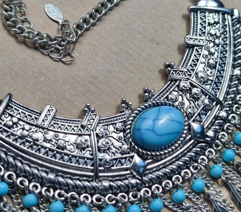 Bijoux occasion Val-d'Oise Bernes sur Oise - 95340 - Photos Vivastreet Superbe Collier Ethnique & Turquoise Voir Motifs