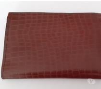 portefeuille en cuir marron
