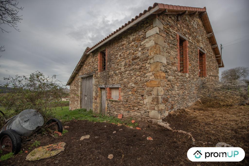 Vente Maison Puy-de-Dôme Bongheat - 63160 - Photos Vivastreet (V4897) Grange à restaurer dans le Puy-de-Dôme