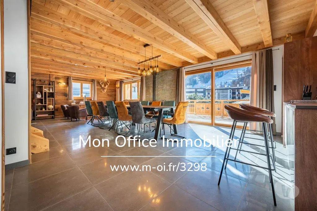 Vente Maison Hautes-Alpes St Chaffrey - 05330 - Photos Vivastreet (3876-MBE.) Référence : 3876-MBE. - Chalet Haut de gamme - 8...