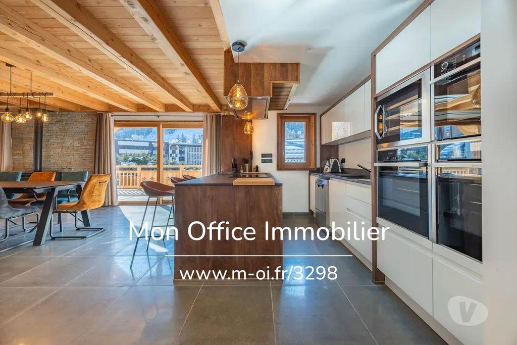 Vente Maison Hautes-Alpes St Chaffrey - 05330 - Photos Vivastreet (3876-MBE.) Référence : 3876-MBE. - Chalet Haut de gamme - 8...
