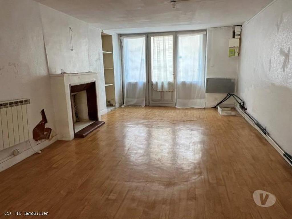 Vente Maison Charente Champagne Mouton - 16350 - Photos Vivastreet Champagne Mouton : 2 Maisons de Ville Mitoyennes Avec La...