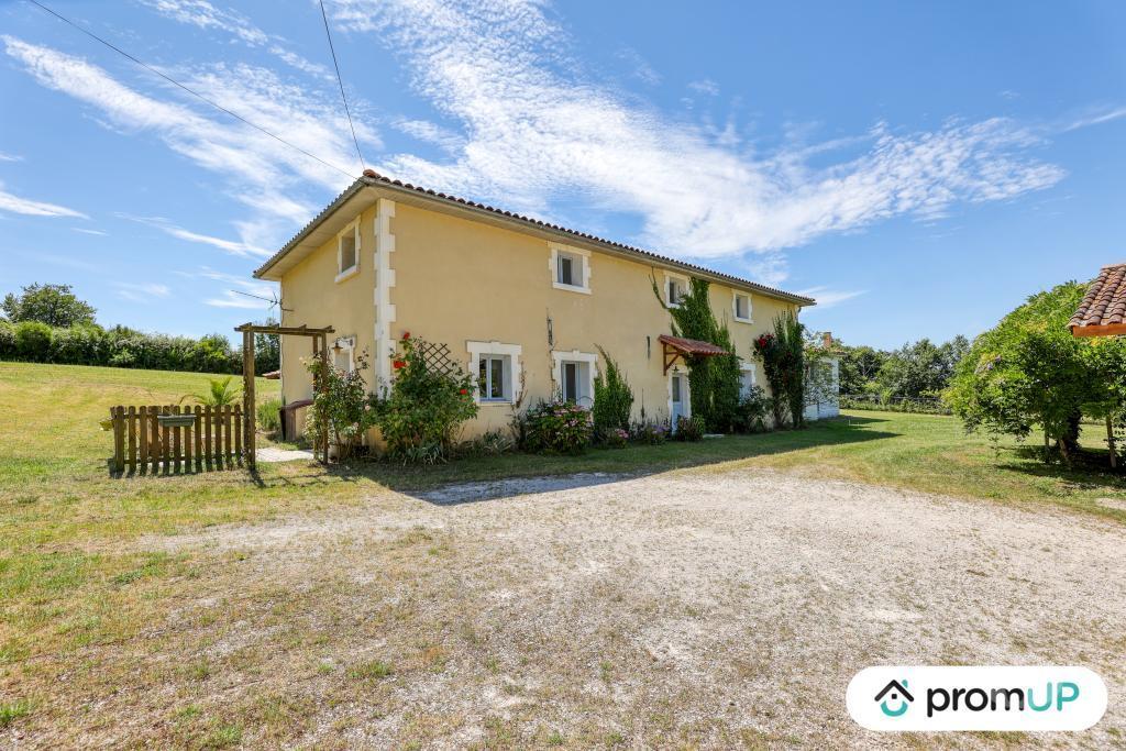 Vente Maison Charente Brossac - 16480 - Photos Vivastreet (V6784) Ensemble immobilier négociable : maisons, propriété...