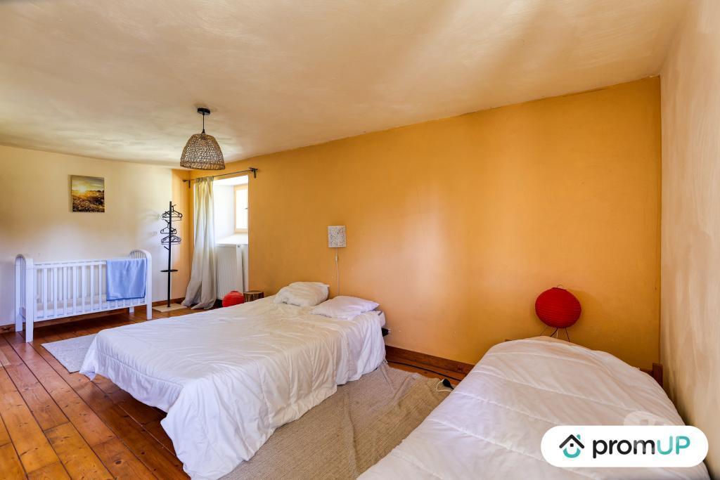 Vente Maison Charente Brossac - 16480 - Photos Vivastreet (V6784) Ensemble immobilier négociable : maisons, propriété...