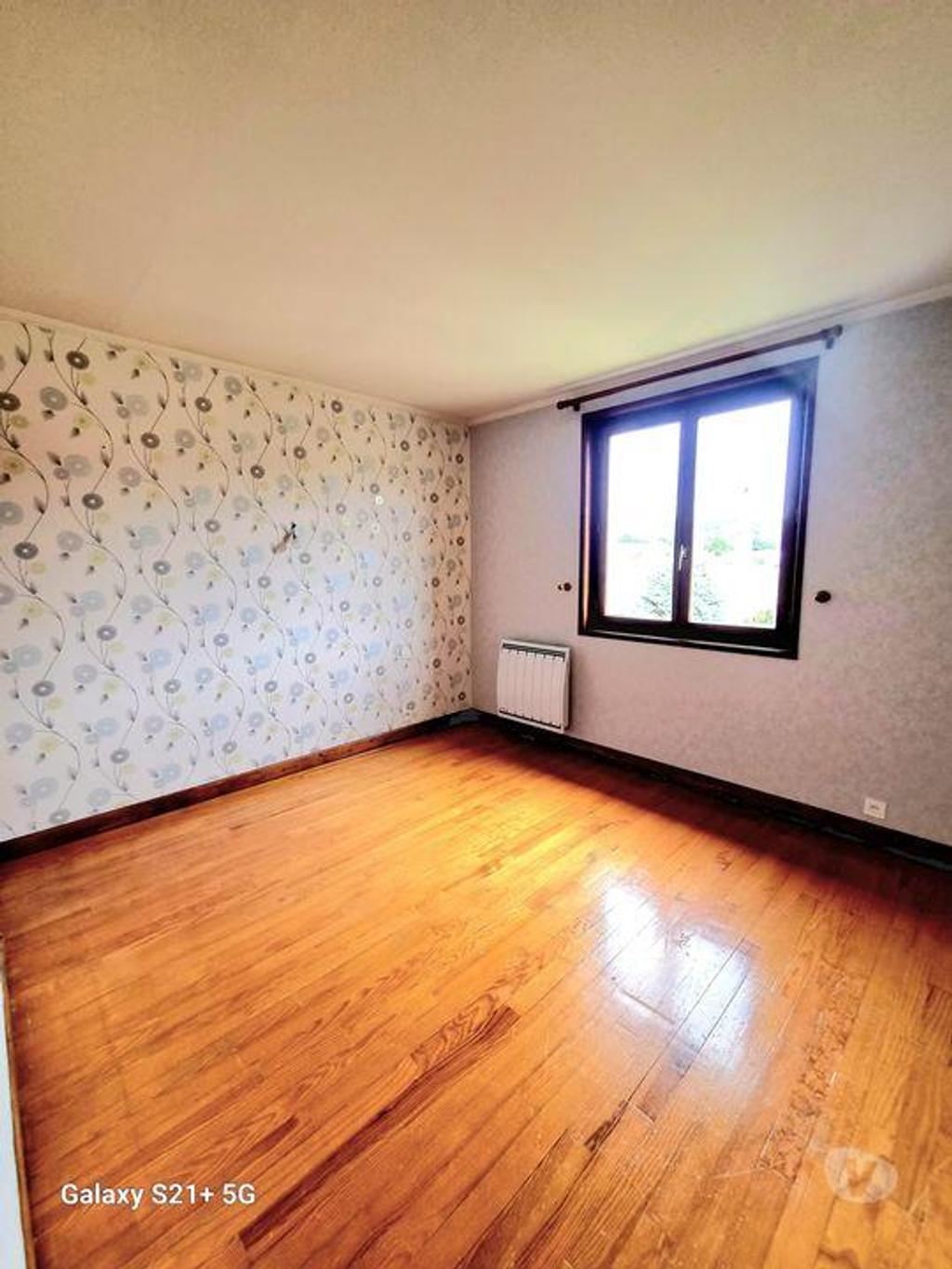 Vente Maison Haute-Loire Le Monteil - 43700 - Photos Vivastreet Maison familiale de 150m², 1000m² de terrain, 6 chambres, 2
