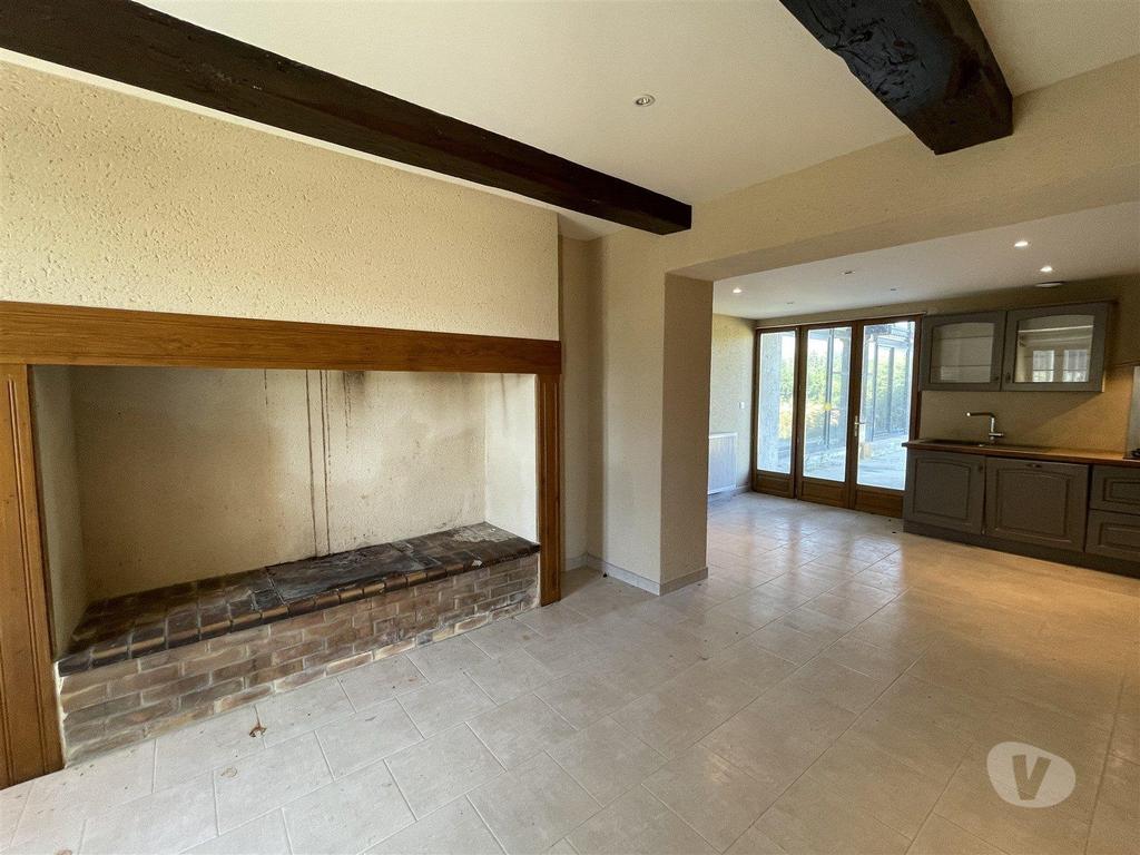 Vente Maison Gers Masseube - 32140 - Photos Vivastreet Maison à restaurer mais habitable avec grange vitrée sur empla