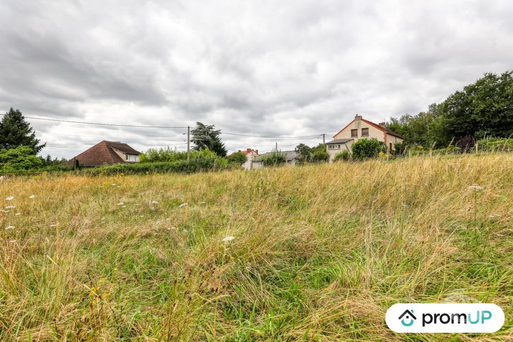Terrain à vendre Allier Montlucon - 03100 - Photos Vivastreet (V6808) Terrain constructible de 1525 m2 à MONTLUÇON