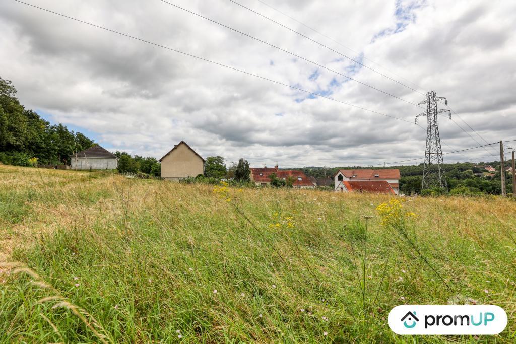 Terrain à vendre Allier Montlucon - 03100 - Photos Vivastreet (V6808) Terrain constructible de 1525 m2 à MONTLUÇON
