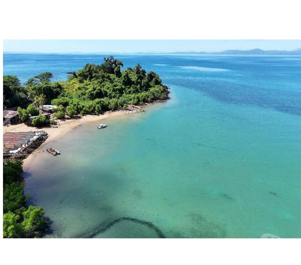 Terrain à vendre Madagascar - Photos Vivastreet TERRAIN PARADISIAQUE - 2 PLAGES - 52 000m²