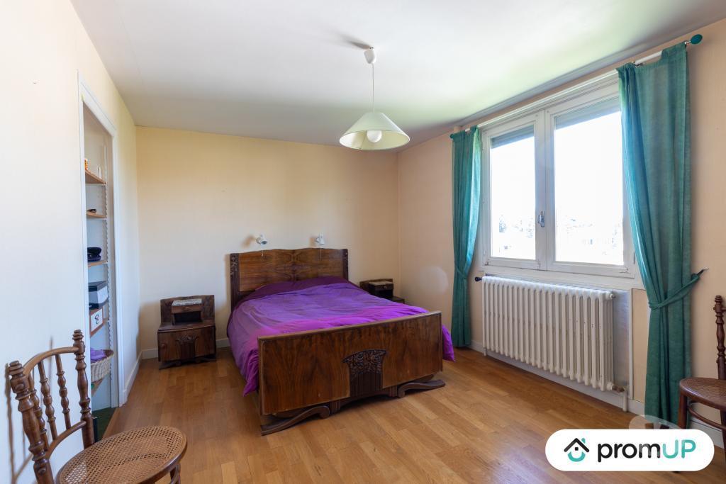 Vente Maison Loire St Cyprien - 42160 - Photos Vivastreet (V6825) Maison individuelle de 178 m2 à SAINT-CYPRIEN