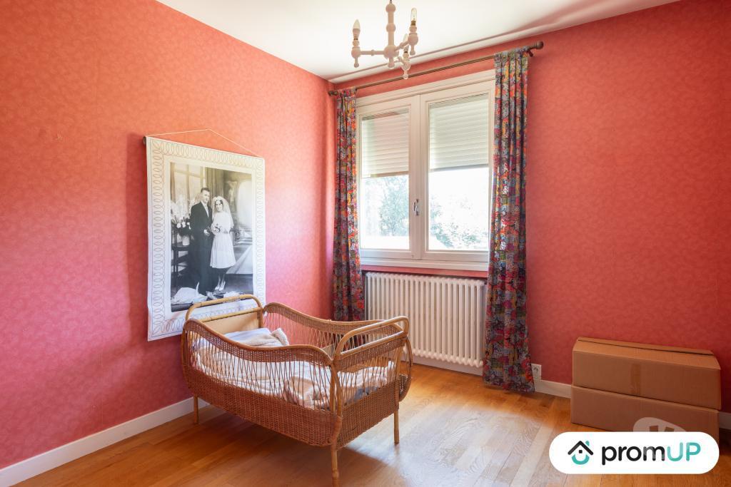Vente Maison Loire St Cyprien - 42160 - Photos Vivastreet (V6825) Maison individuelle de 178 m2 à SAINT-CYPRIEN