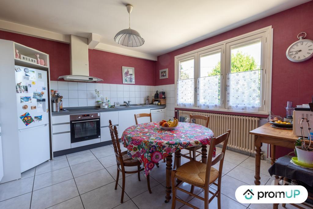Vente Maison Loire St Cyprien - 42160 - Photos Vivastreet (V6825) Maison individuelle de 178 m2 à SAINT-CYPRIEN