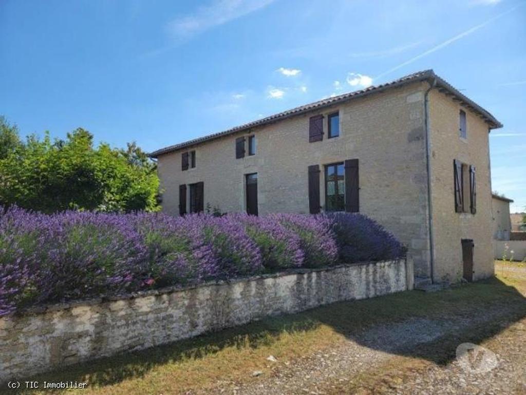 Vente Maison Charente Ruffec - 16700 - Photos Vivastreet Belle Maison en Pierre avec de Nombreuses Dépendances au...