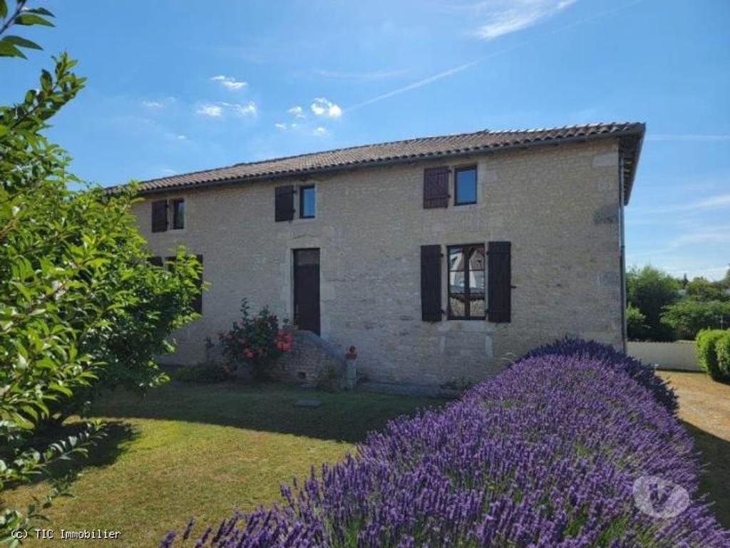 Vente Maison Charente Ruffec - 16700 - Photos Vivastreet Belle Maison en Pierre avec de Nombreuses Dépendances au...