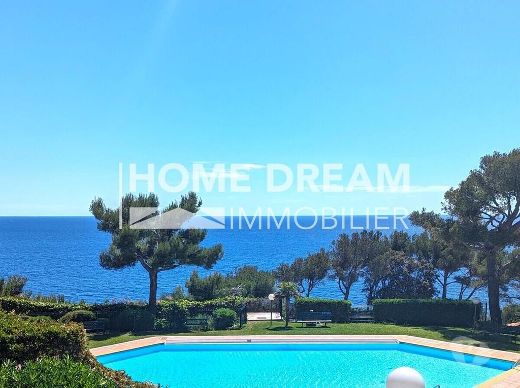 Appartements à vendre Var St Mandrier sur Mer - 83430 - Photos Vivastreet T2 Standing vue mer 180° -...