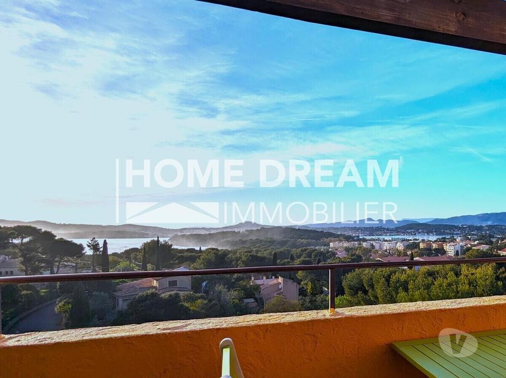 Appartements à vendre Var St Mandrier sur Mer - 83430 - Photos Vivastreet T2 Standing vue mer 180° -...