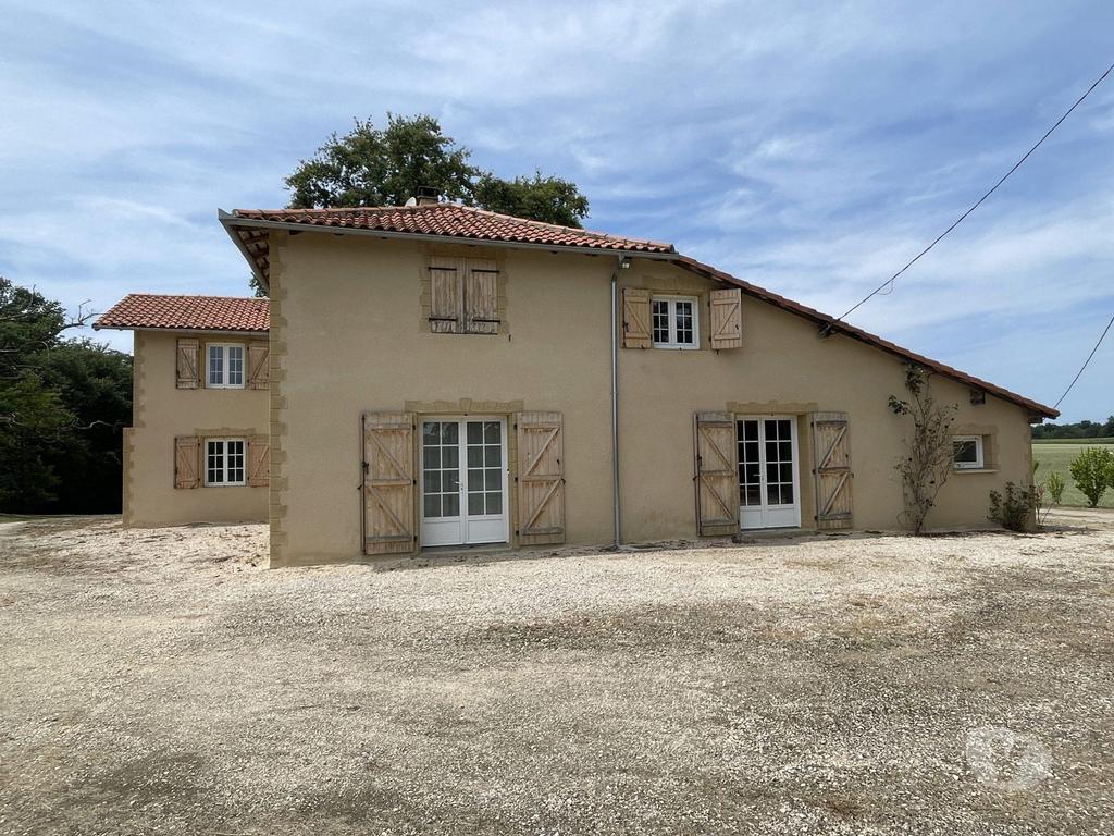 Vente Maison Gers Barcugnan - 32170 - Photos Vivastreet Maison de Campagne avec Gîte à terminer
