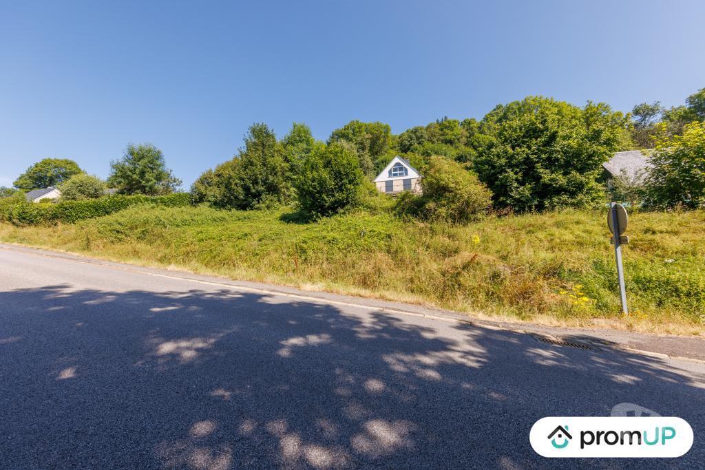 Terrain à vendre Puy-de-Dôme Murat le Quaire - 63150 - Photos Vivastreet (V6778) Terrain constructible de 800 m2 à MURAT-LE-QUAIRE