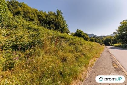 Vente Terrain Murat le Quaire Puy-de-Dôme - Photos Vivastreet (V6778) Terrain constructible de 800 m2 à MURAT-LE-QUAIRE