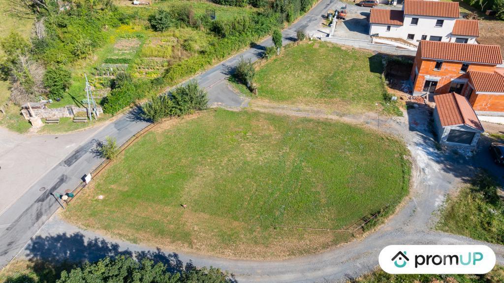 Terrain à vendre Rhône Savigny - 69210 - Photos Vivastreet (V6851) Terrain constructible de 1127 m2 à SAVIGNY