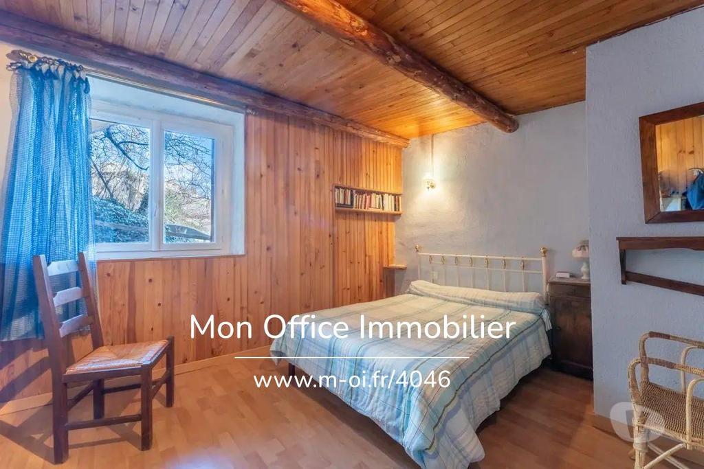 Appartements à vendre Hautes-Alpes Chateauroux les Alpes - 05380 - Photos Vivastreet (4586-MTE) Référence : 4586-MTE - Type 4 - 70m2 à rafraîchir...