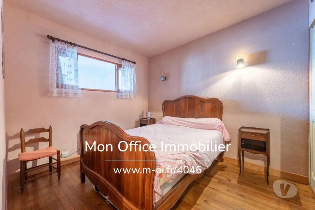 Appartements à vendre Hautes-Alpes Chateauroux les Alpes - 05380 - Photos Vivastreet (4586-MTE) Référence : 4586-MTE - Type 4 - 70m2 à rafraîchir...