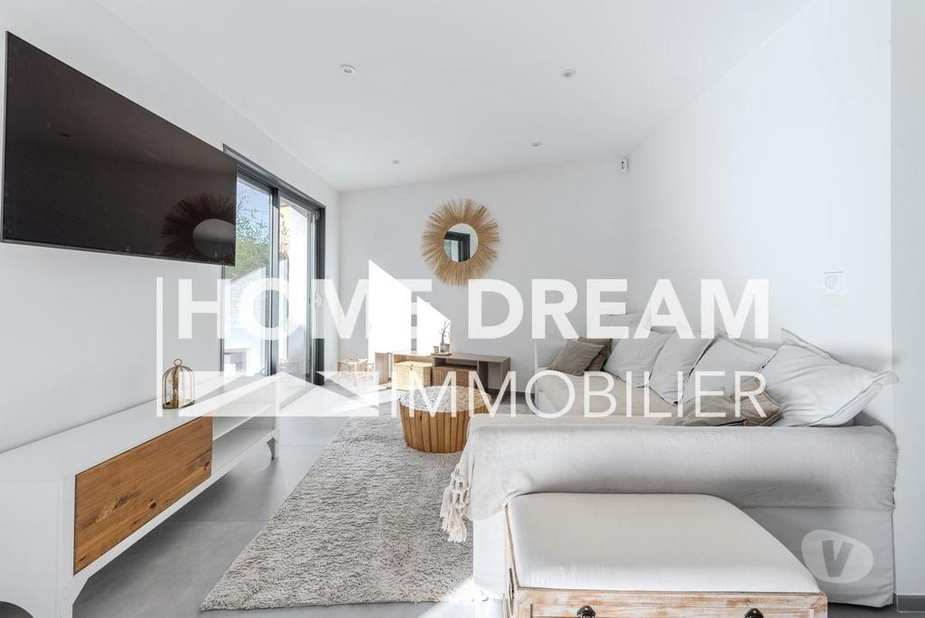 Vente Maison Var Six Fours les Plages - 83140 - Photos Vivastreet VILLA Standing T4 piscine de 2020 -...
