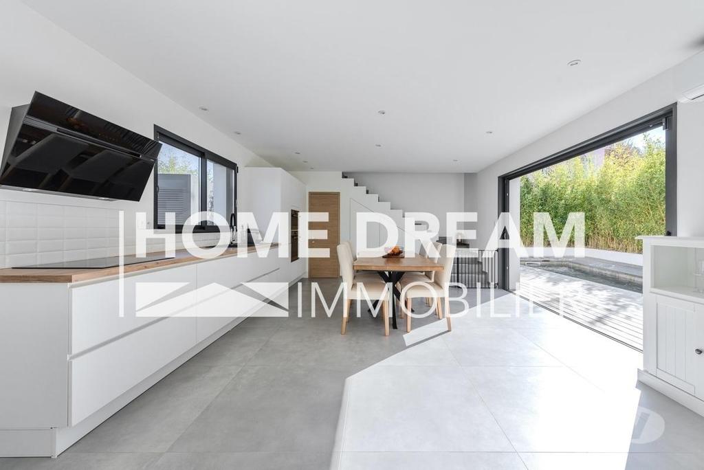 Vente Maison Var Six Fours les Plages - 83140 - Photos Vivastreet VILLA Standing T4 piscine de 2020 -...