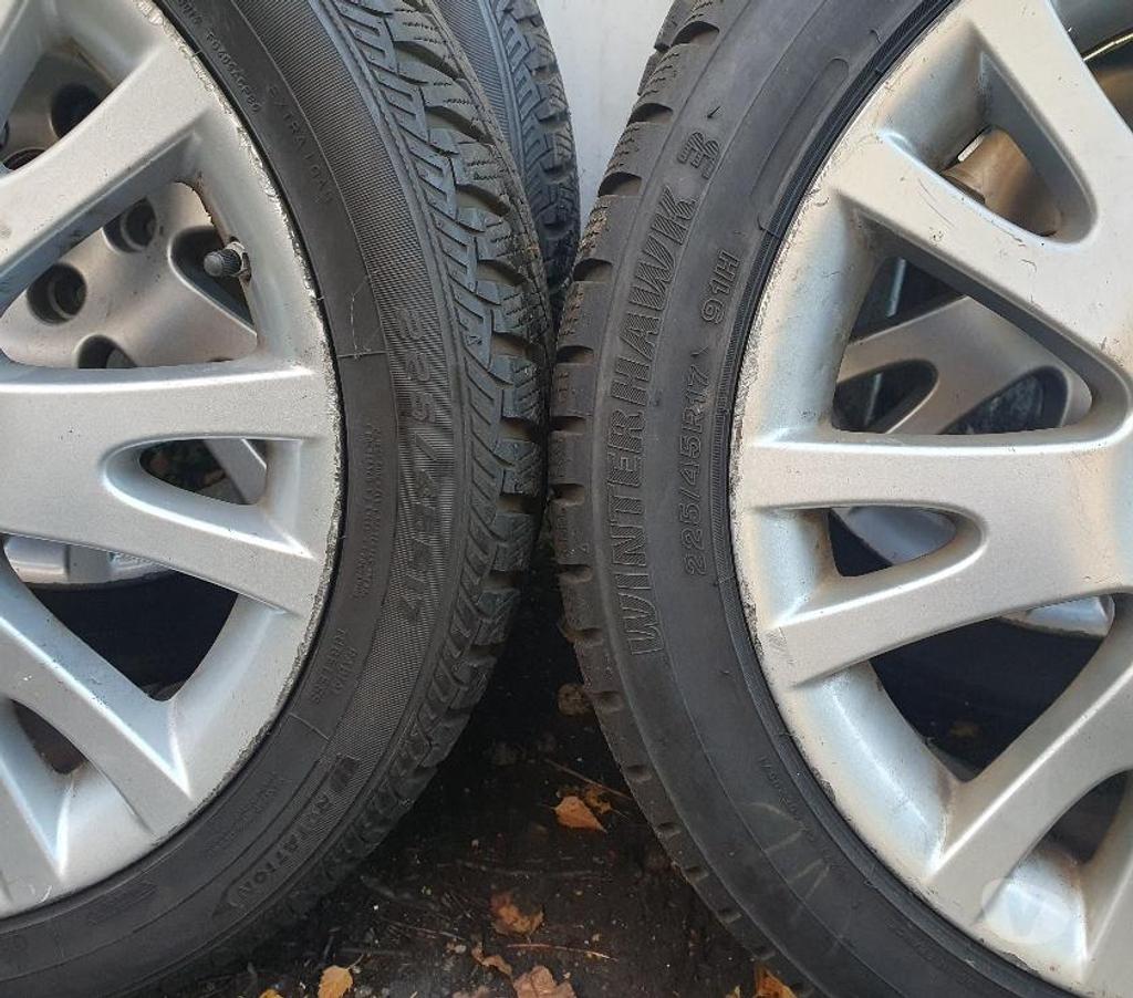 Pièces et services auto Loire St Etienne - Photos Vivastreet 4 roues neige alu 225 45 17 91H Renault Laguna 2 envoi poss