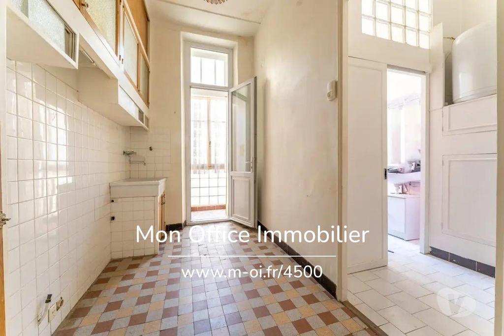 Appartements à vendre Bouches-du-Rhône Marseille - Photos Vivastreet (4500-AFO.) Référence : 4500-AFO. - Appartement 2 pièces dans...