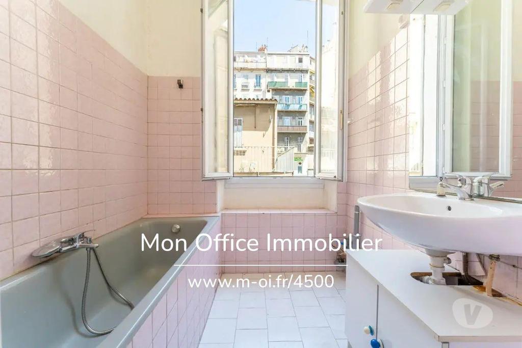 Appartements à vendre Bouches-du-Rhône Marseille - Photos Vivastreet (4500-AFO.) Référence : 4500-AFO. - Appartement 2 pièces dans...