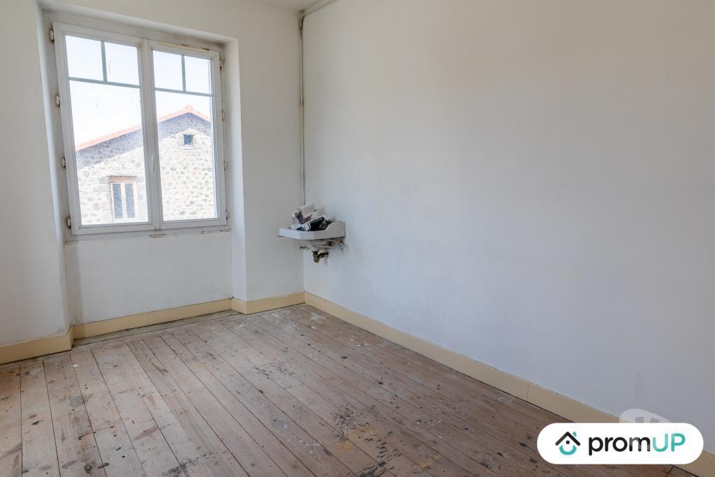 Vente Maison Haute-Loire Le Brignon - 43370 - Photos Vivastreet (V6837) Maison mitoyenne de 210 m2 à LE BRIGNON