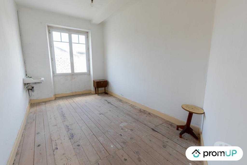 Vente Maison Haute-Loire Le Brignon - 43370 - Photos Vivastreet (V6837) Maison mitoyenne de 210 m2 à LE BRIGNON