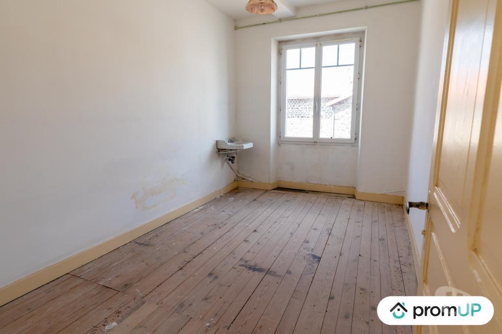 Vente Maison Haute-Loire Le Brignon - 43370 - Photos Vivastreet (V6837) Maison mitoyenne de 210 m2 à LE BRIGNON