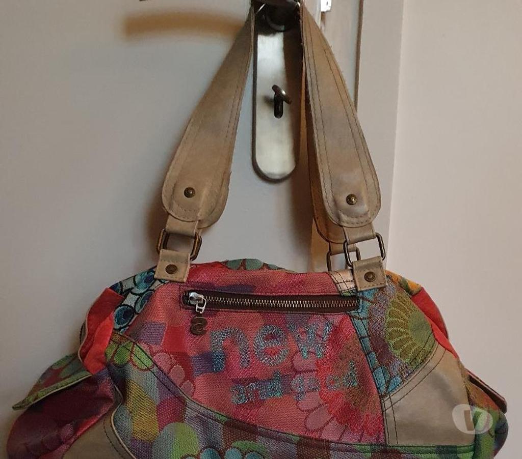 Accessoires - Bagagerie Hauts-de-Seine Nanterre - 92000 - Photos Vivastreet Sac à mains Desigual