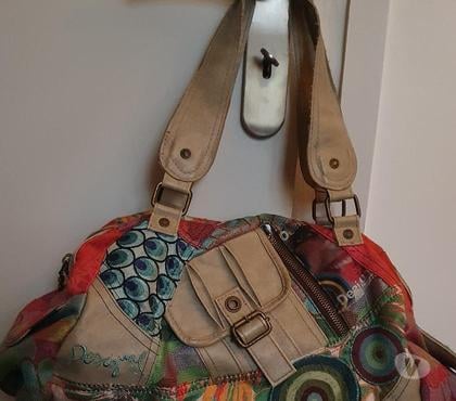 Accessoires & Bagagerie Nanterre Hauts-de-Seine - Photos Vivastreet Sac à mains Desigual